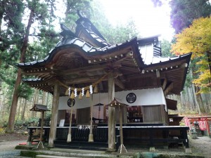 御岩神社　拝殿