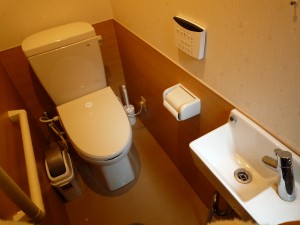 師岡熊野神社　トイレ
